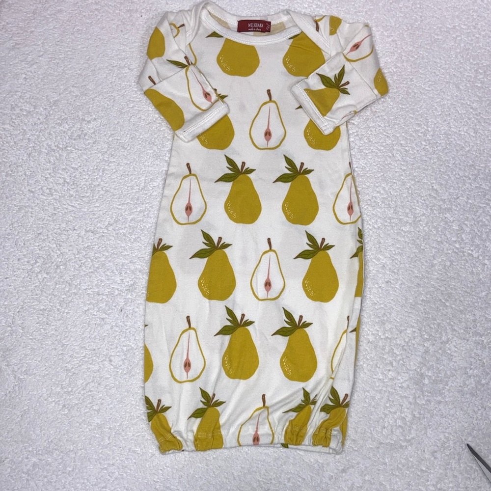 Milkbarn organic cotton pears gown unissx 0/3m